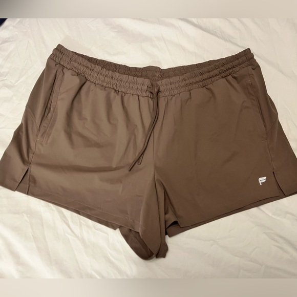 Fabletics All Day Shorts - Picture 4 of 6